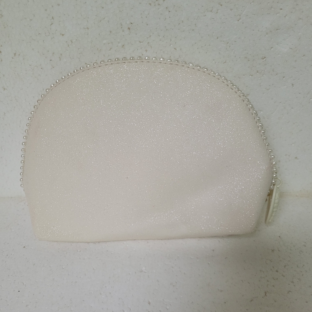 NWOT MAC Cosmetics Bag, zip closure, sparkly white, pearl trimmed, cameo zipper
